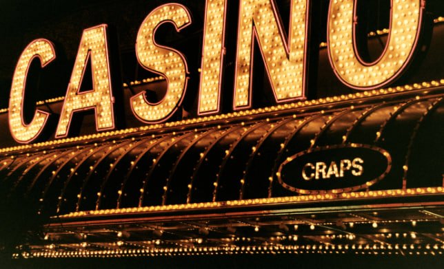 Dasbor mama togel menampilkan permainan kasino langsung, pasar olahraga, dan metode pembayaran lokal